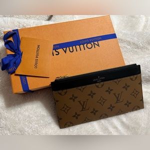 EUC Louis Vuitton Monogram Reverse Slim Purse